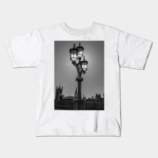 Lamppost in black and white Kids T-Shirt